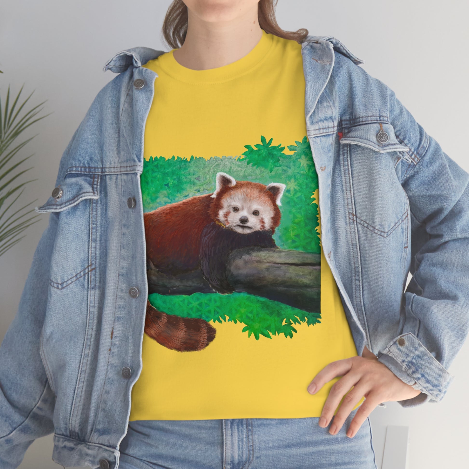 Red Panda.                                                  Unisex Heavy Cotton Tee - Lenzart