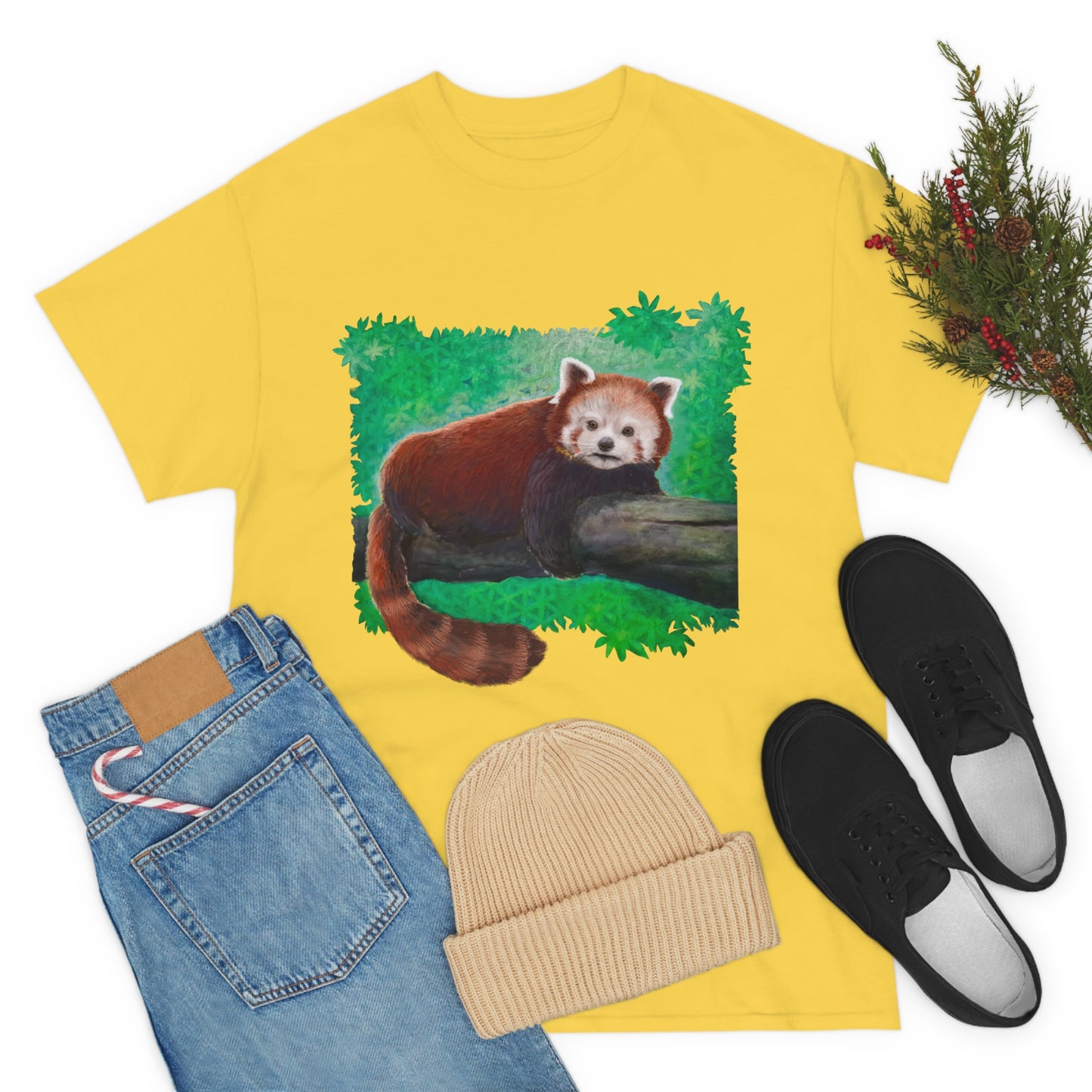 Red Panda.                                                  Unisex Heavy Cotton Tee - Lenzart