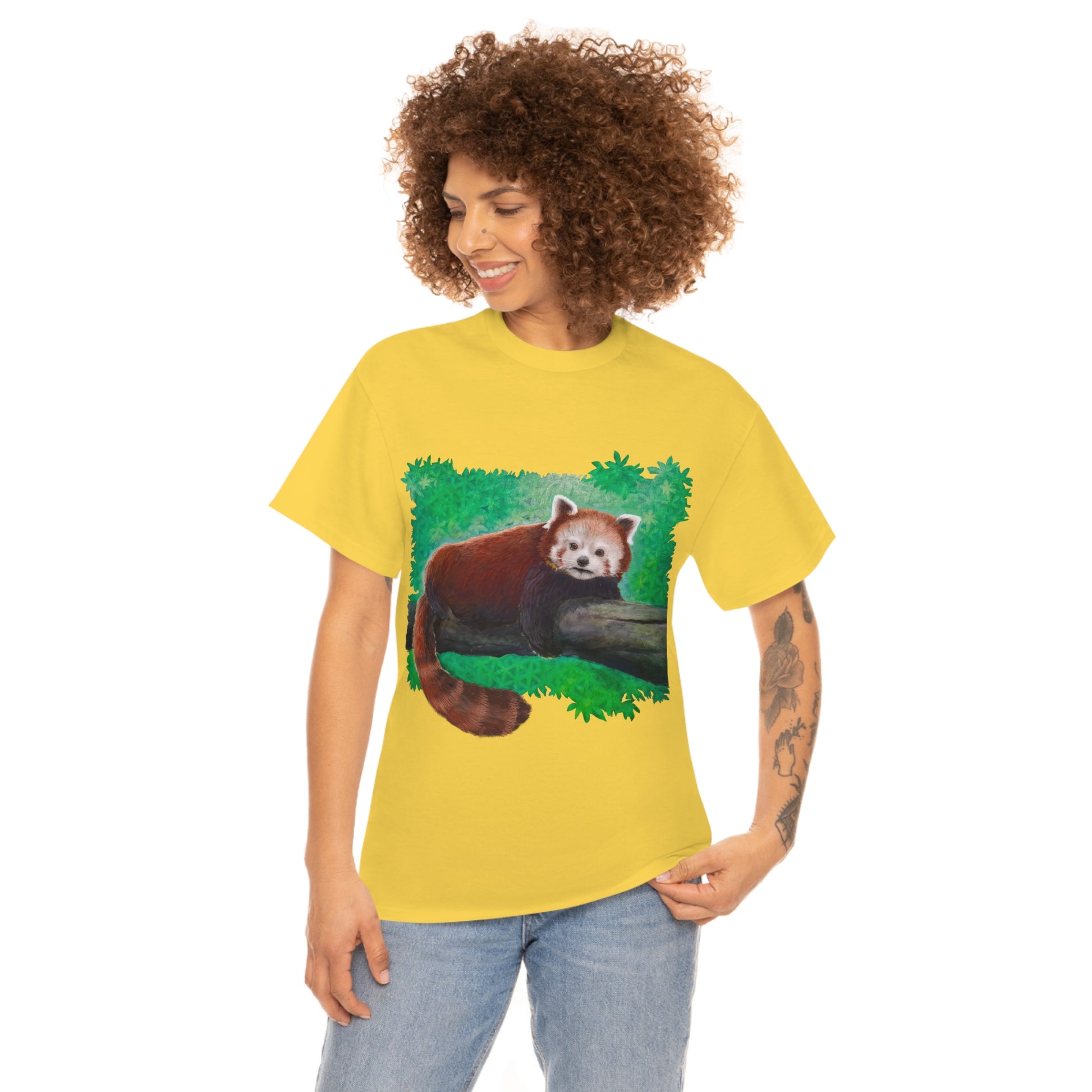 Red Panda.                                                  Unisex Heavy Cotton Tee - Lenzart